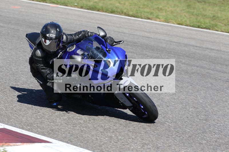 Archiv-2025/48 25.08.2025 Cornu Master School ADR/blau-bleu/0-5